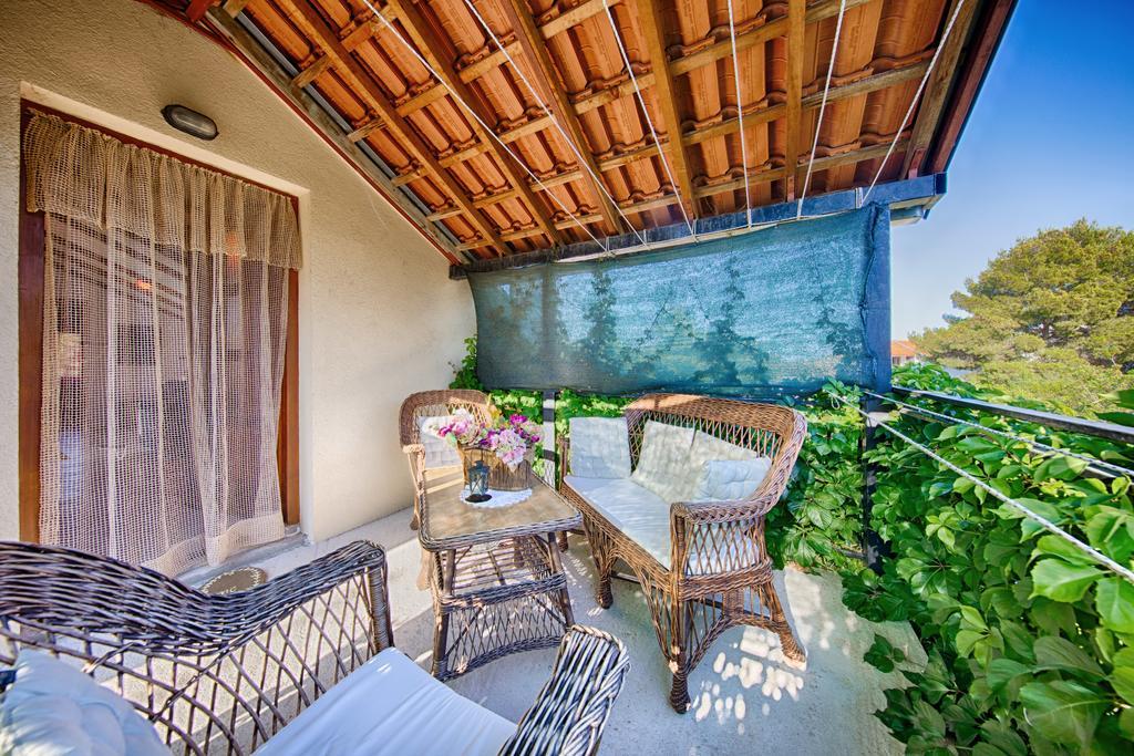 Apartments Pol Murvu Vis Ngoại thất bức ảnh